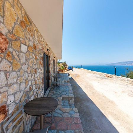 Santa Oliva Suites 사밀 외부 사진